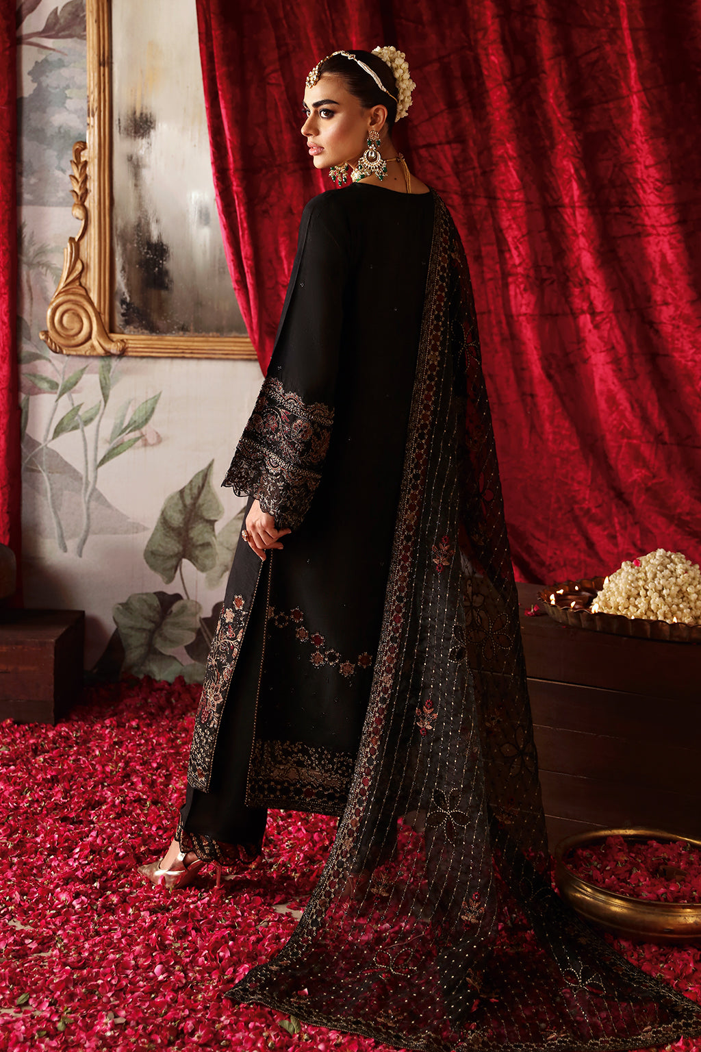 Zareen S-05.